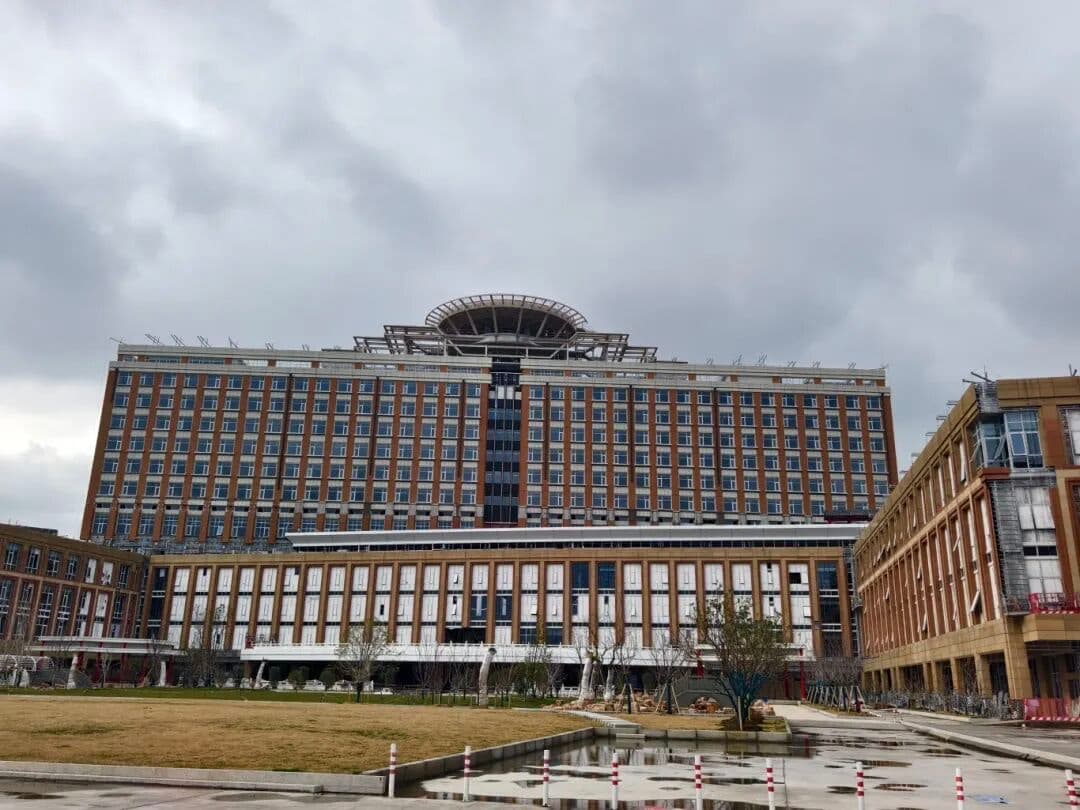 New Zhongshan Hospital National Medical Center buildings at the Qingpu campus